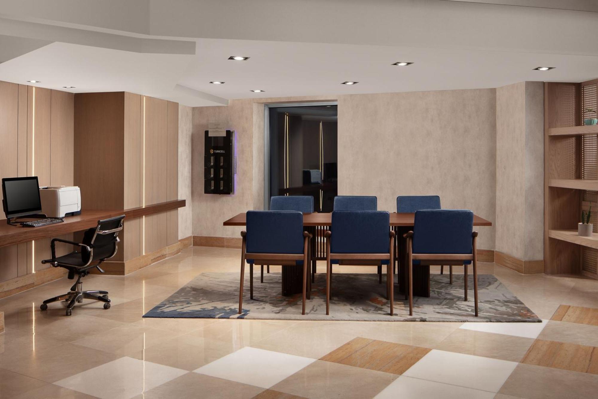 Delta Hotels By Marriott Istanbul West Kültér fotó