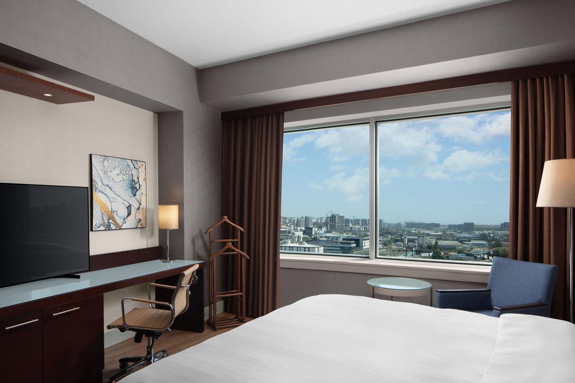 Delta Hotels By Marriott Istanbul West Kültér fotó