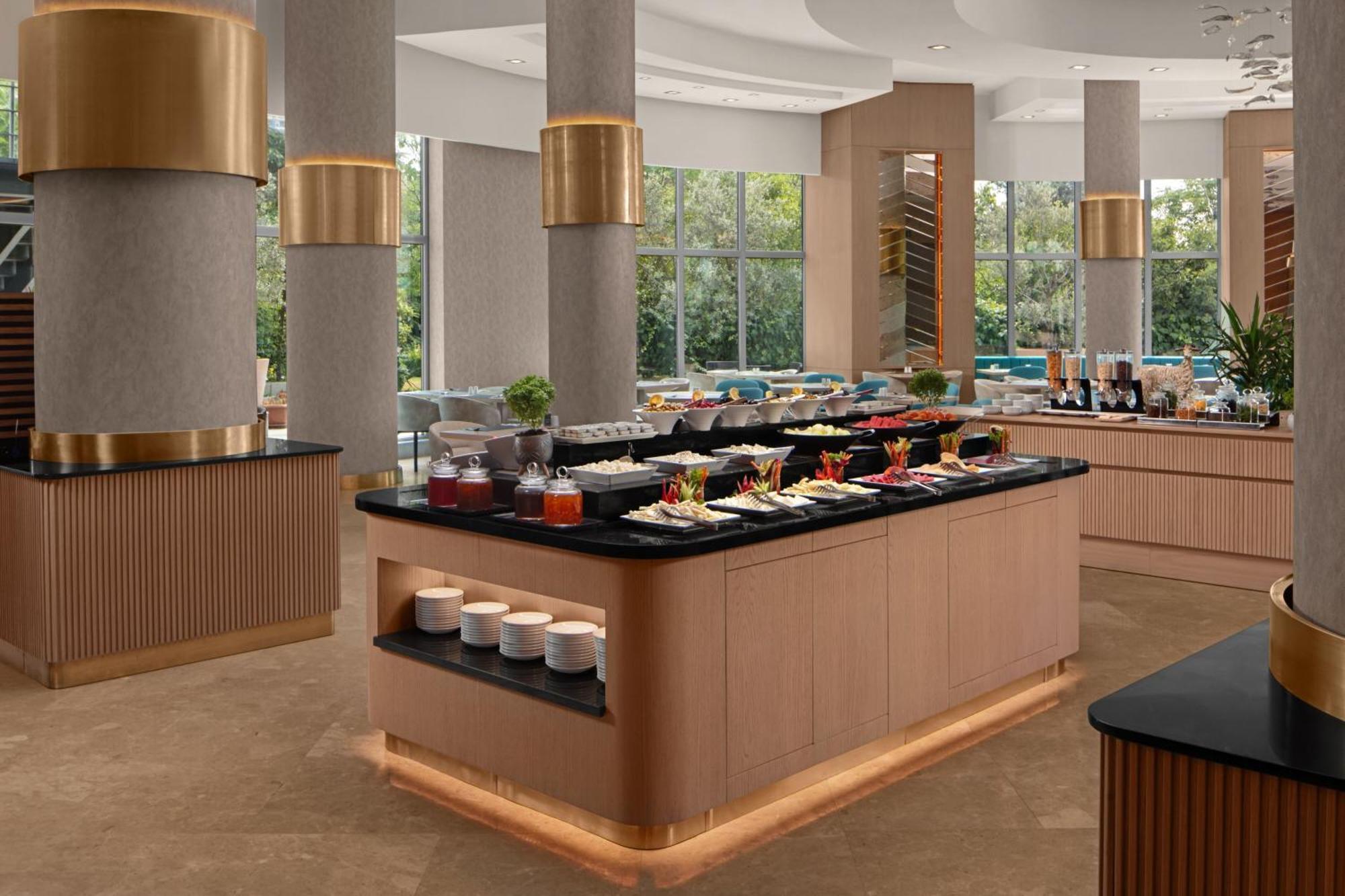 Delta Hotels By Marriott Istanbul West Kültér fotó